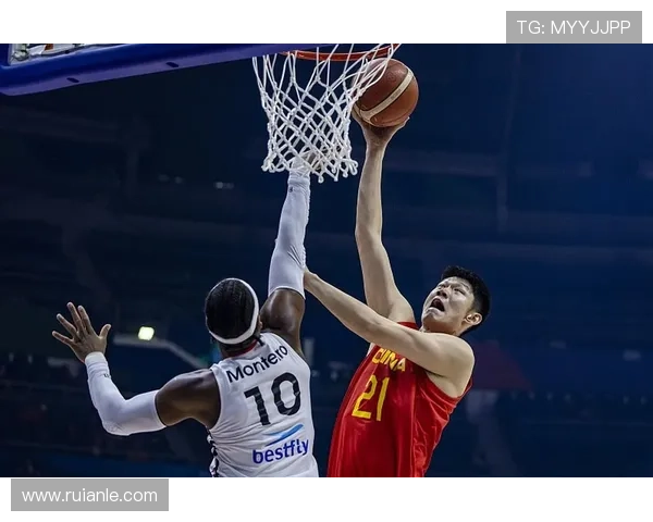 中国男篮奋勇拼搏逆袭胜美国队 迎来世界杯首胜激励士气