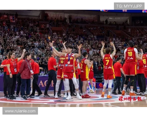 中国篮球队备战世界杯决赛 全员状态火热展现强大斗志