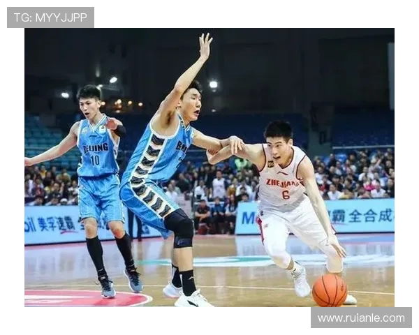 中国男篮逆转胜菲律宾，晋级亚洲杯四强，刘晓宇领衔全队奋力拼搏